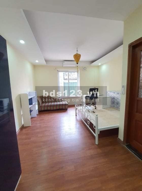Bán Nhà Ngõ 175 Lạc Long Quân, dt 43m2, 5 tầng giá 5.3Tỉ, Nhà Đẹp, ÔTô Vào Nhà, Có TL