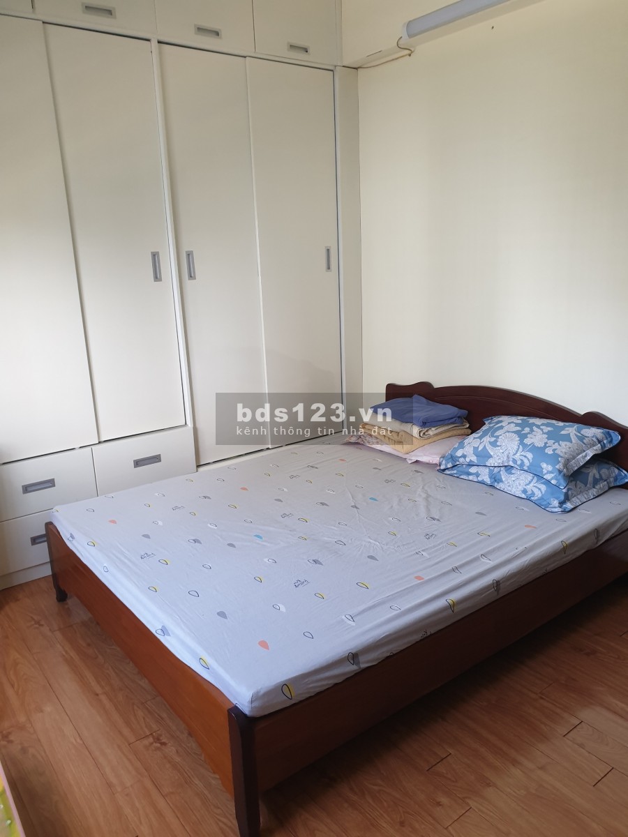 Chính chủ bán căn hộ 3 phòng ngủ full nội thất tòa OCT Bắc Linh Đàm, giá 1.45 tỷ