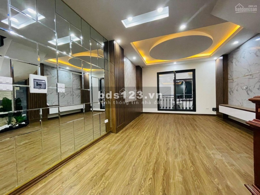 Bán nhà dân xây Nguyễn Trãi, Thanh Xuân, dt 45m2, 5 tầng, ngõ thông, full nội thất, giá 4.x tỷ