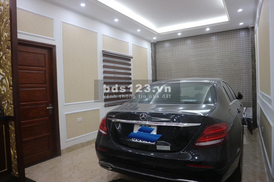 Bán nhà 184 Hoa Bằng, Yên Hòa, Cầu Giấy, Gara, Phân lô, diện tích 65m2, lhcc