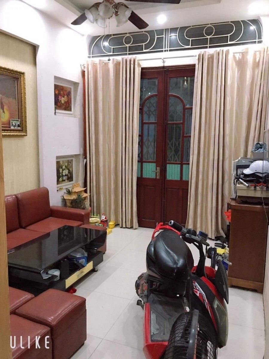 Mặt ngõ tiện kinh doanh ô tô đỗ cửa khẩu Ba Đình dân cư hiện hữu, giá Chỉ 3.8 tỷ