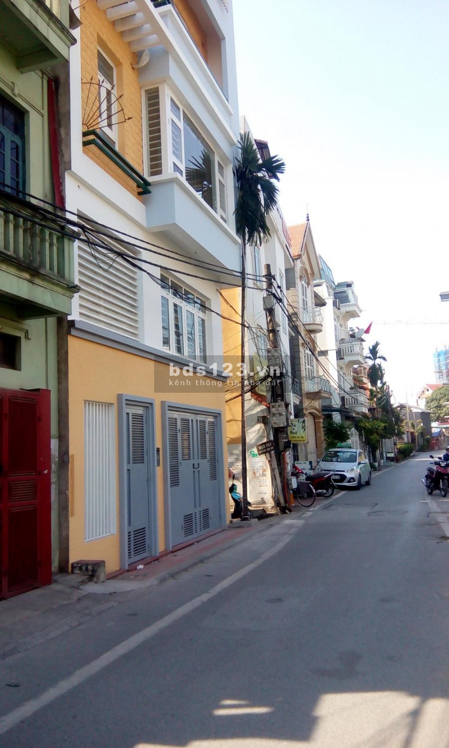 Bán nhà nguyên căn phố Âu cơ phường Nhật Tân, giá thoả thuận, khu dân cư đông đúc