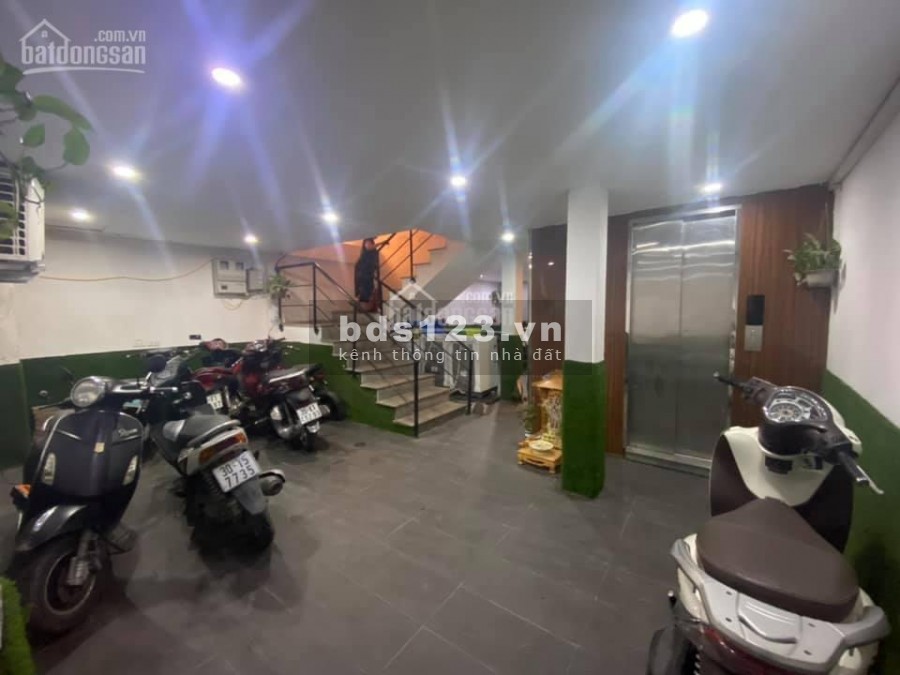 CCMN Phùng Khoang - 18 phòng - thang máy - doanh thu 70 tr/ tháng. DT 80m2, MT 5.6m