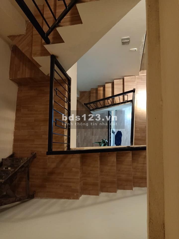 Chỉ 2,2 tỷ có ngay nhà Hà Nội, ngõ Văn Hương, dt 23m2, 4 tầng, mt rộng 7m cực đẹp, ở ngay