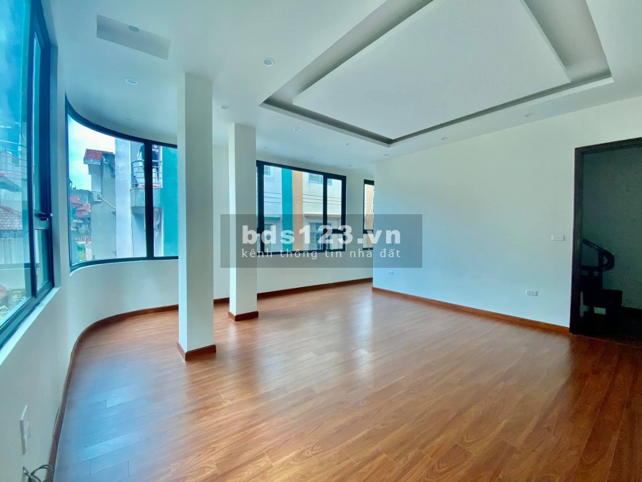 Bán Nhà cách mặt phố Vũ Ngọc Phan 30m, 3 mặt thoáng, 2 mặt tiền, phân lô thang máy, giá 13.5 tỷ