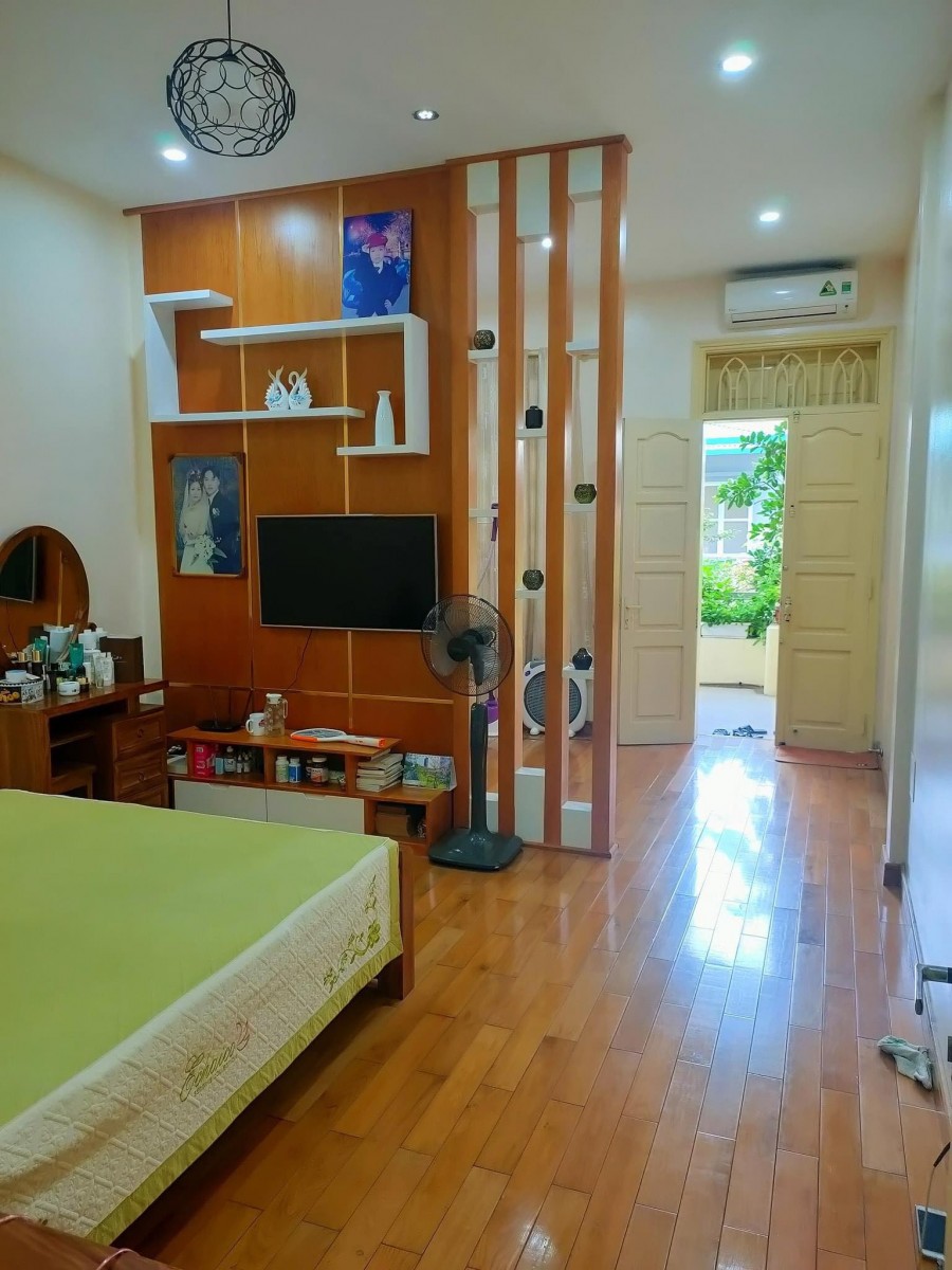Bán Gấp Nhà Phân Lô Oto Tránh Phố Lạc Trung 88m2 MT 4m5 5 tầng Giá 14,8 tỷ