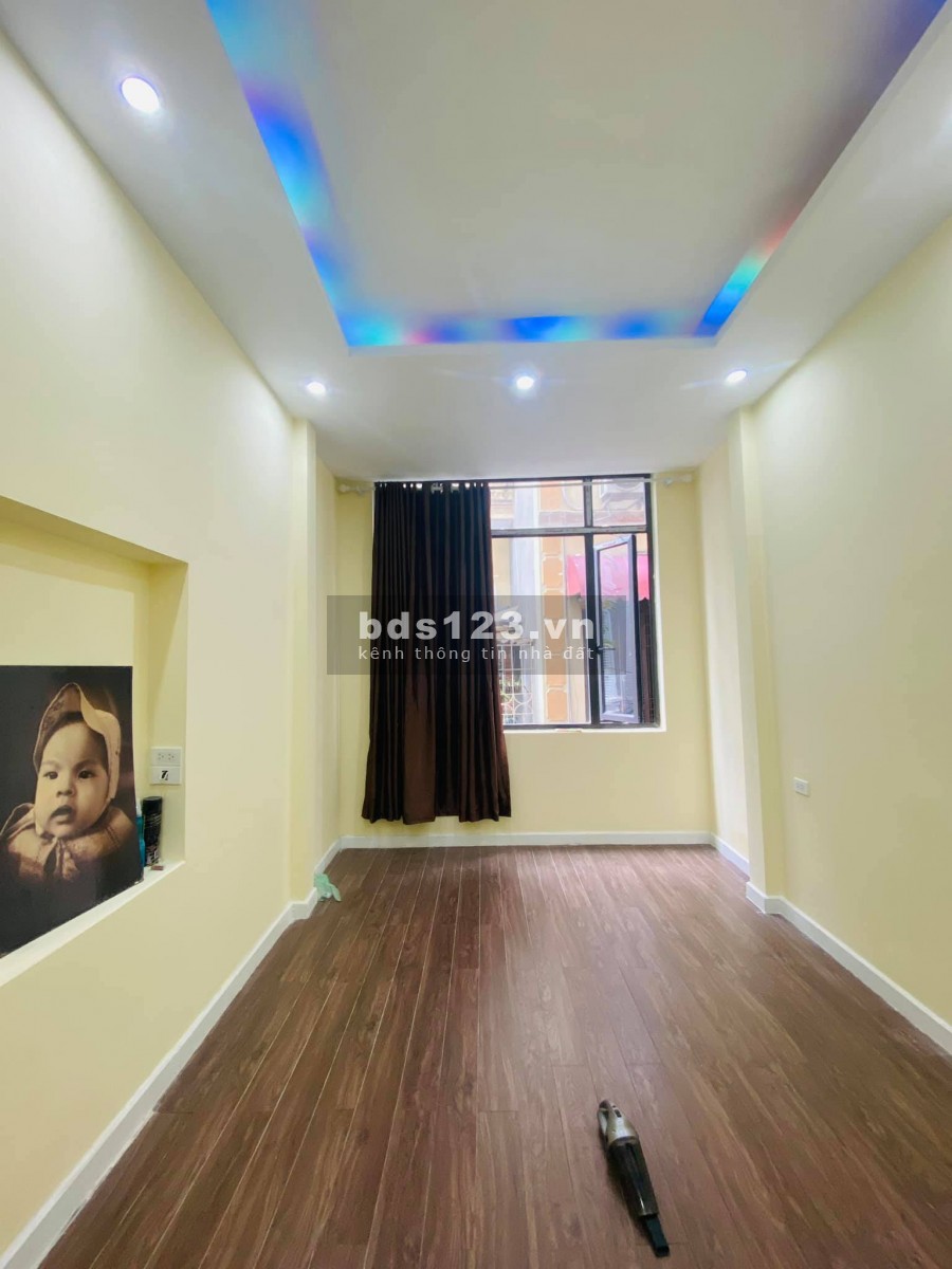 Bán nhà Hoà Bình 7 ngõ thông KD văn phòng công ty Spa, sổ đỏ chính chủ 0981663442