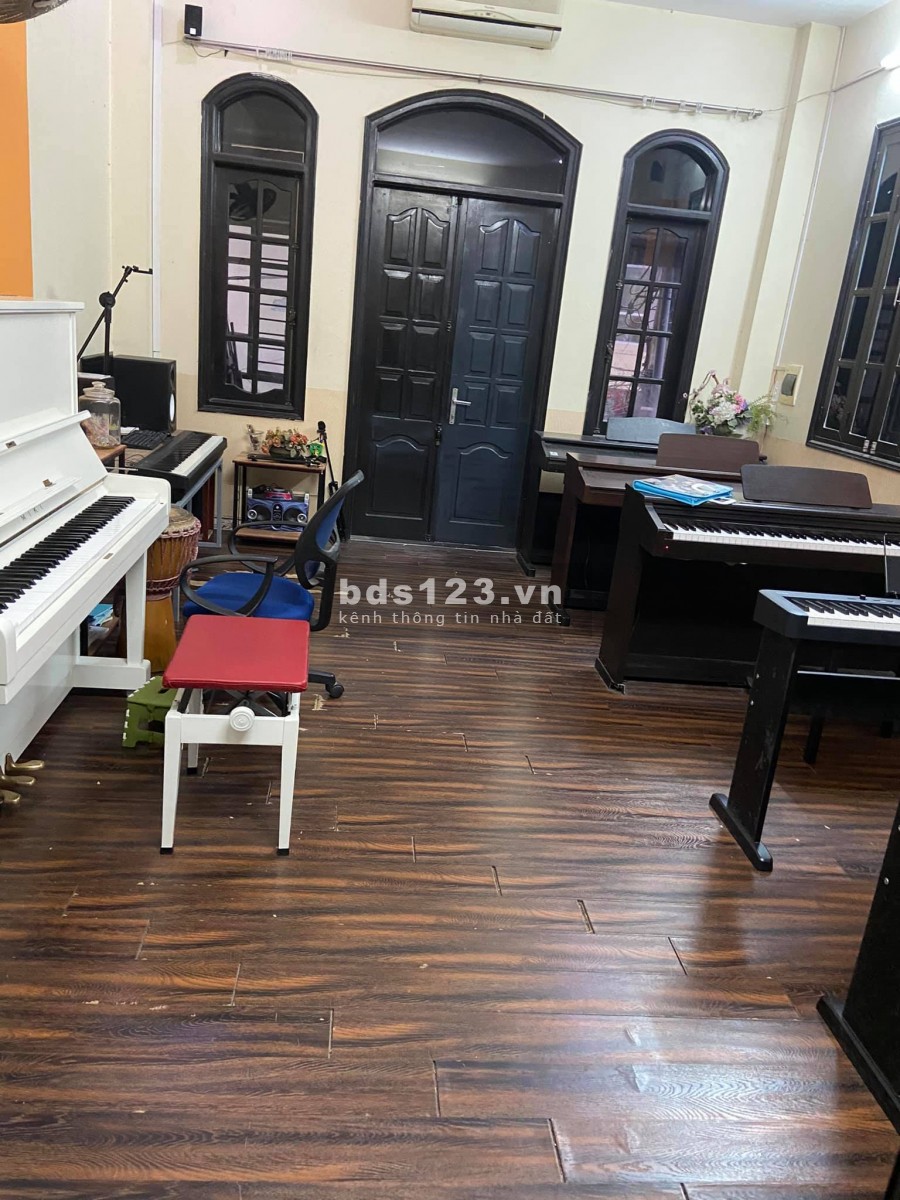 Nhà đẹp Hồng Tiến, Bồ Đề ở ngay, ôtô, dt 48m2, 4 Tầng, mặt tiền 4m, giá bán 4.6 Tỷ