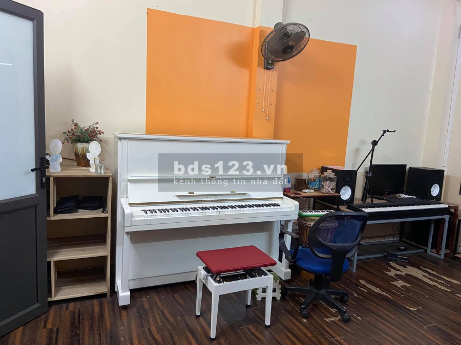 Nhà đẹp Hồng Tiến, Bồ Đề ở ngay, ôtô, dt 48m2, 4 Tầng, mặt tiền 4m, giá bán 4.6 Tỷ