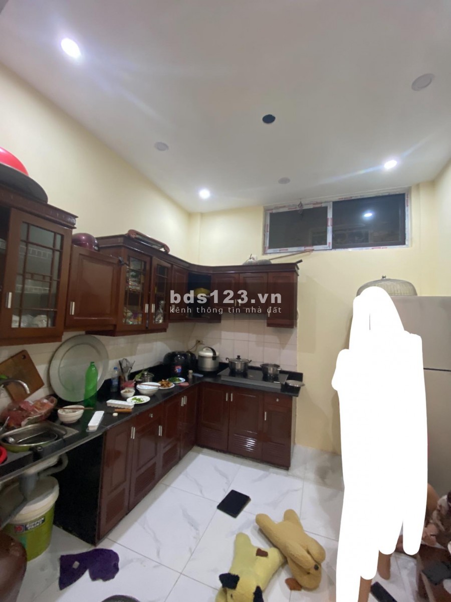Bán nhà Hoà Bình 7 ngõ thông KD văn phòng công ty Spa, sổ đỏ chính chủ 0981663442