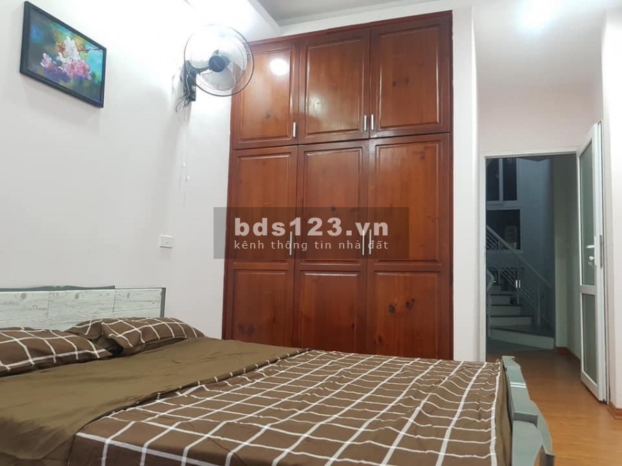 Nhà đẹp ở luôn Cổ Linh Quận Long Biên dt 47m2 đúc 5 tầng, giá bán 3.75 tỷ