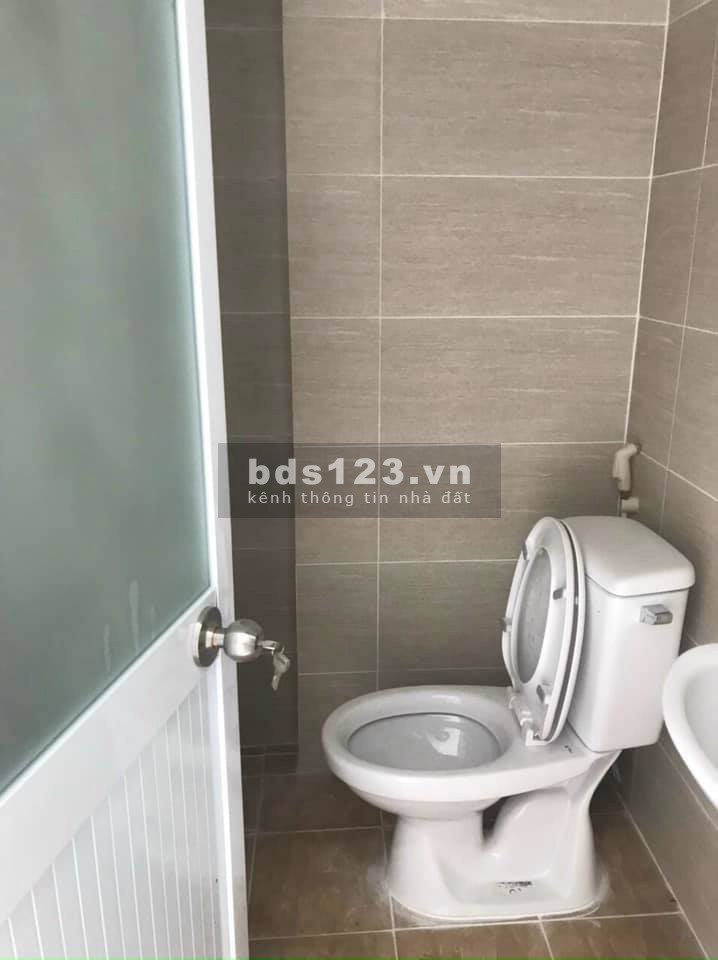 Bán nhà hẻm Cách Mạng Tháng 8, phường 11, Quận 3 dt 22m2 3p.ngủ giá bán 2,6 tỷ