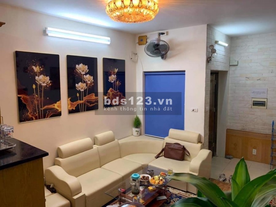 Nhà ở 5 tầng, phân lô ô tô Phùng Chí Kiên, sổ chính chủ, miễn tiếp trung gian và môi giới