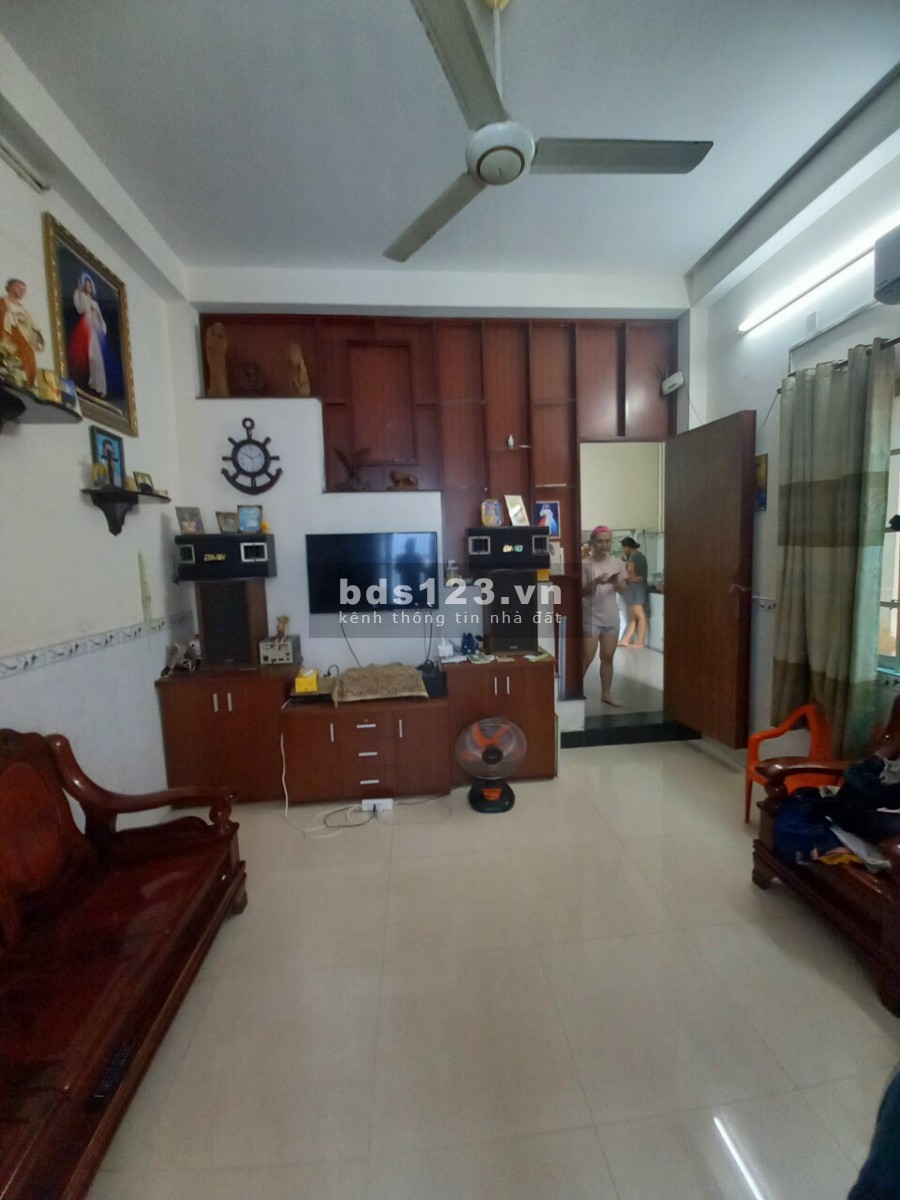 Nhà 76m2 Cần bán, 2 tầng Tăng Bạt Hổ phường 11 Quận Bình Thạnh Giá chỉ 5 ty2