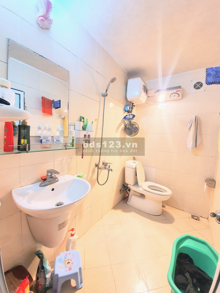 Bán nhà nguyên căn Phùng Khoang khu dân trí cao an sinh miễn bàn giá bán 5.5 Tỷ
