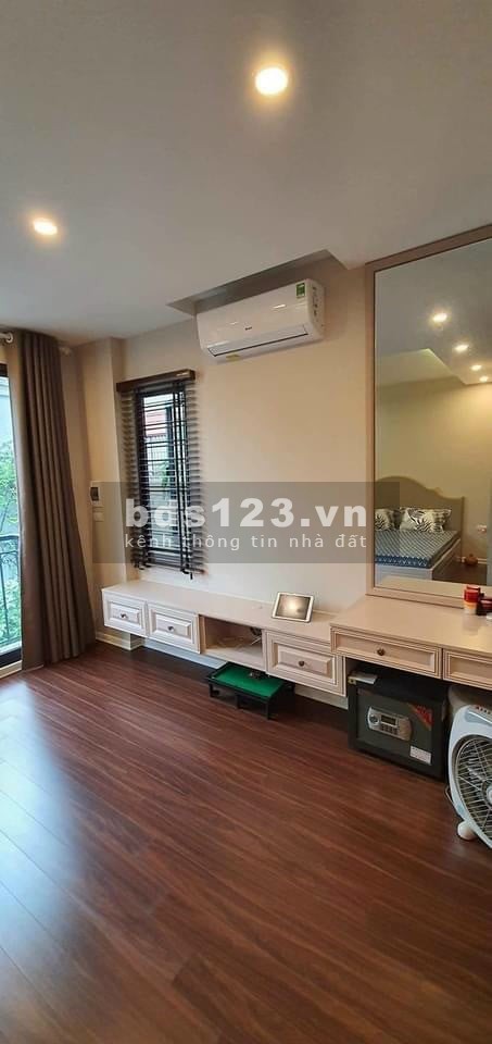 Mặt phố Xã Đàn, kinh doanh đỉnh vỉa hè rộng giá 16 tỷ có thương lượng chính chủ