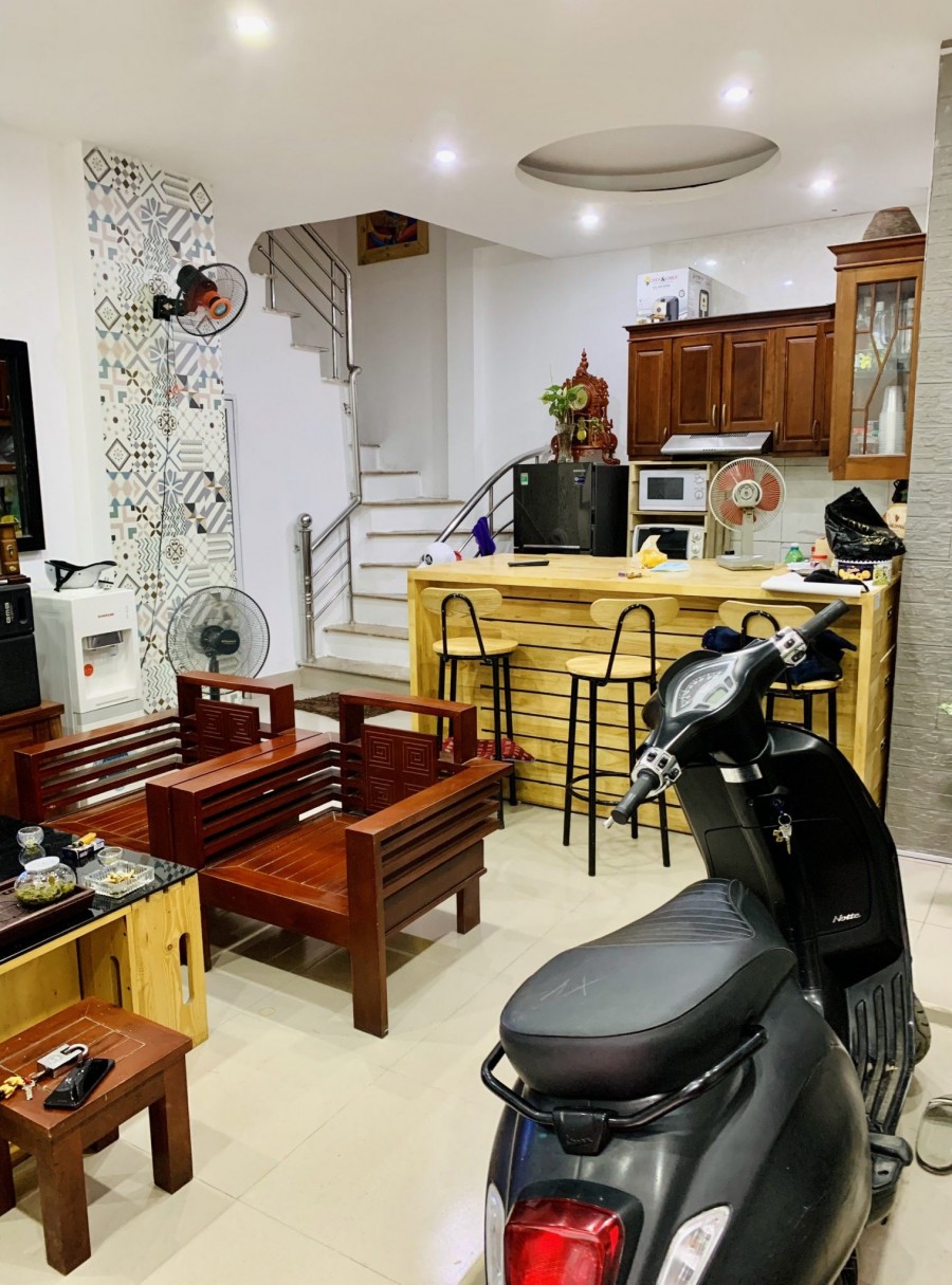 Cần Bán nhà Trung tâm quận Đống Đa Hà Nội diện tích thực 40m2, 4 tầng