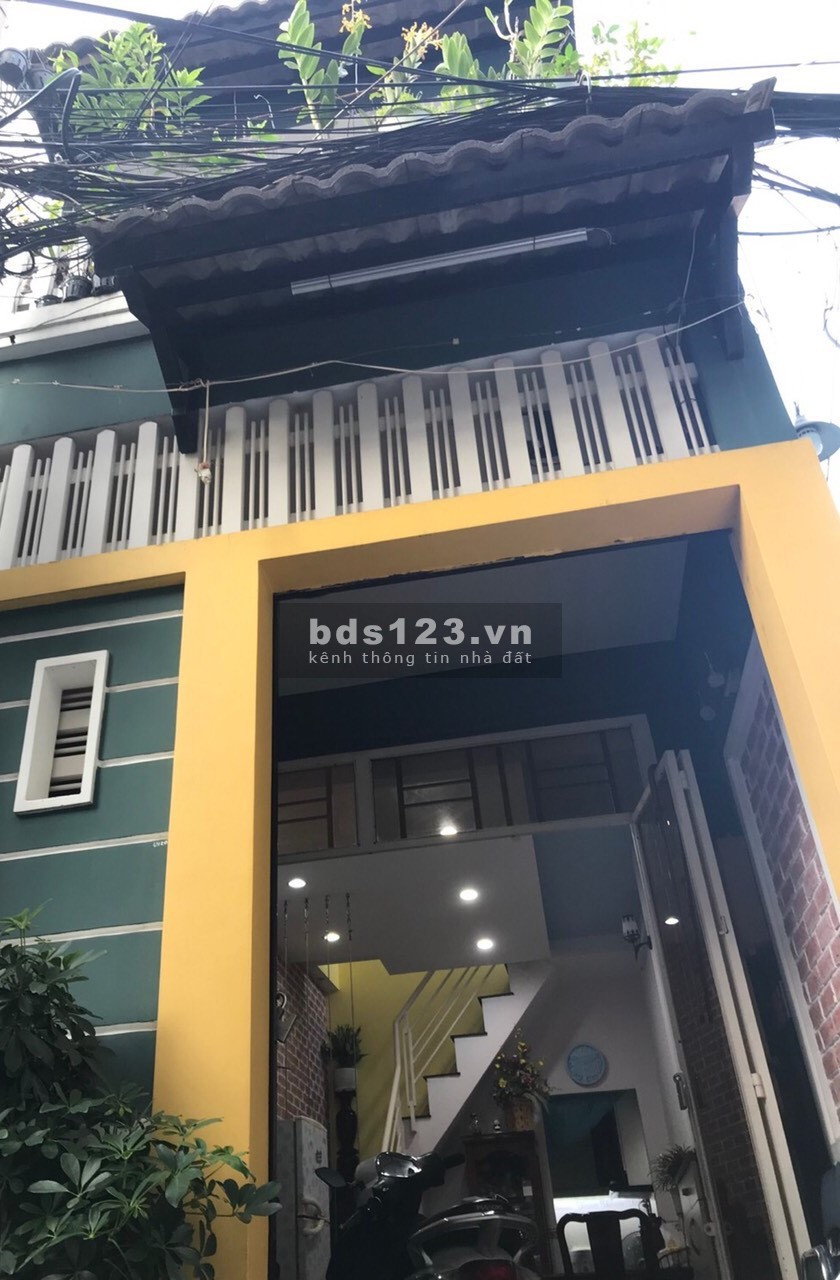 Bán gấp nhà Nguyễn Kiệm, P3, Gò Vấp, dt 3.2x10m, 1 trệt, 1 lầu, giá bán 3.65 tỷ