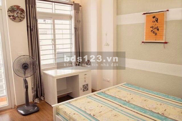 Nhà đẹp đầu phố Lê Duẩn, mt rộng, ngõ thoáng, 5. tầng đúc, dt 47m2, giá siêu đẹp