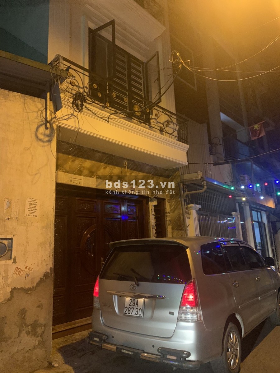 Bán nhà 4 tầng x 58m2 PL ô tô tránh ngõ 143 Nguyễn Chính, Hoàng Mai giá 7,6 tỷ. LH 0912442669