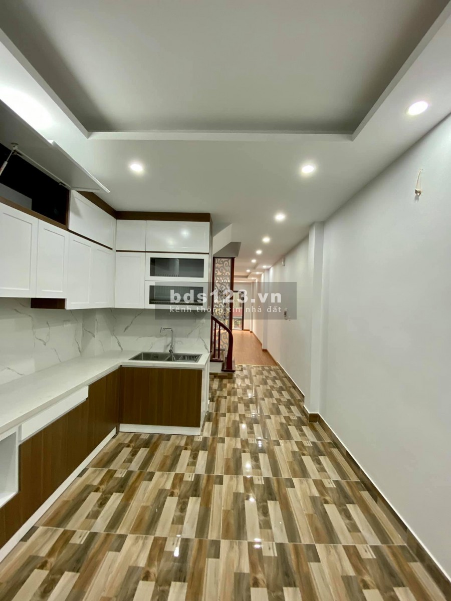 Nhà Mặt Đường Kinh Doanh Tốt Mọi Mặt Hàng, Vỉa Hè Riêng Vip Nhất Phố