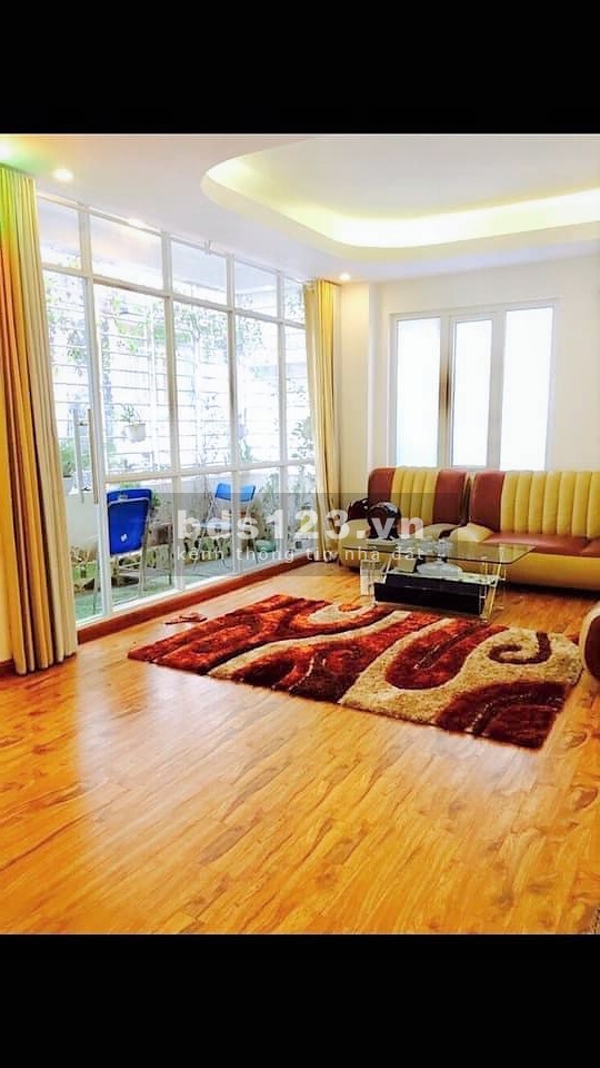 Mặt phố Trần Duy Hưng Quận Cầu Giấy, diện tích sử dụng 60m2 mặt tiền 5.5m, 5 tầng 20 tỷ