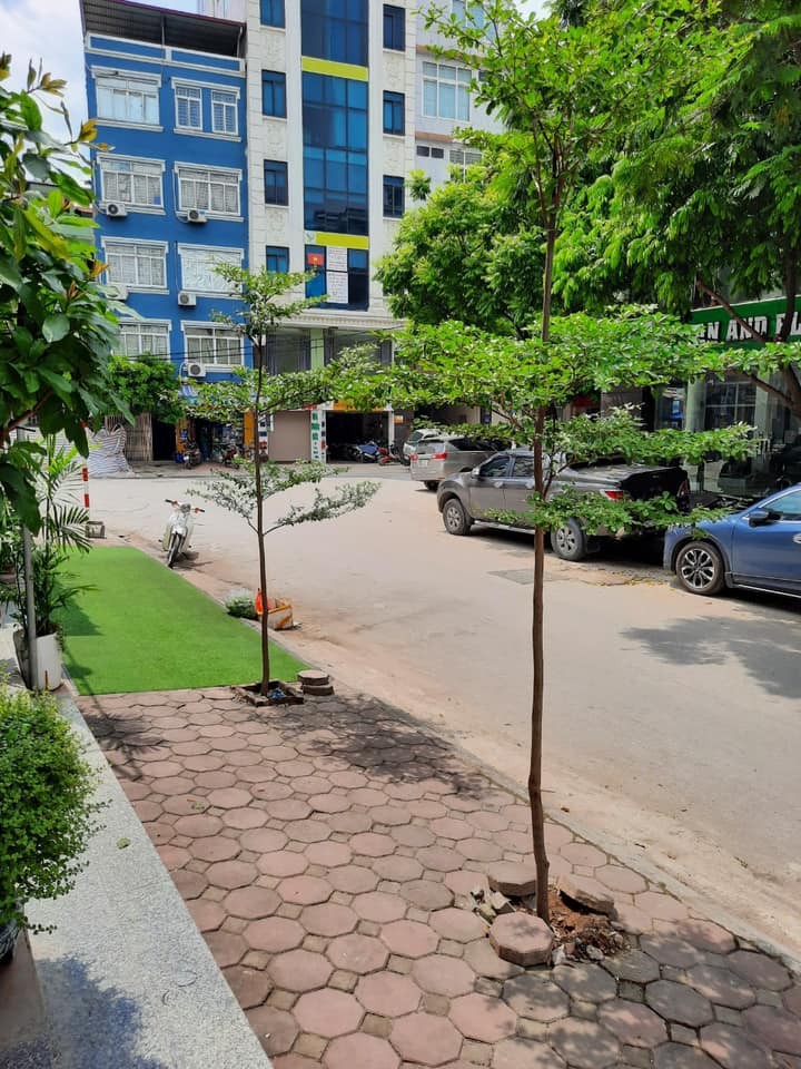 Cần tiền gấp! Phân lô, ô tô tránh, Mễ Trì Hạ, diện tích 37- 74m2 giá bán 2.34 tỷ