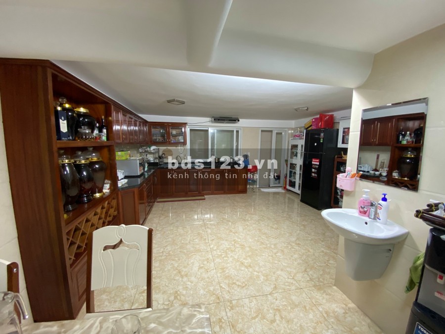 Bán biệt thự ba mặt thoáng Đoàn Thị Điểm Phường 1 Phú Nhuận, giá 22 tỷ