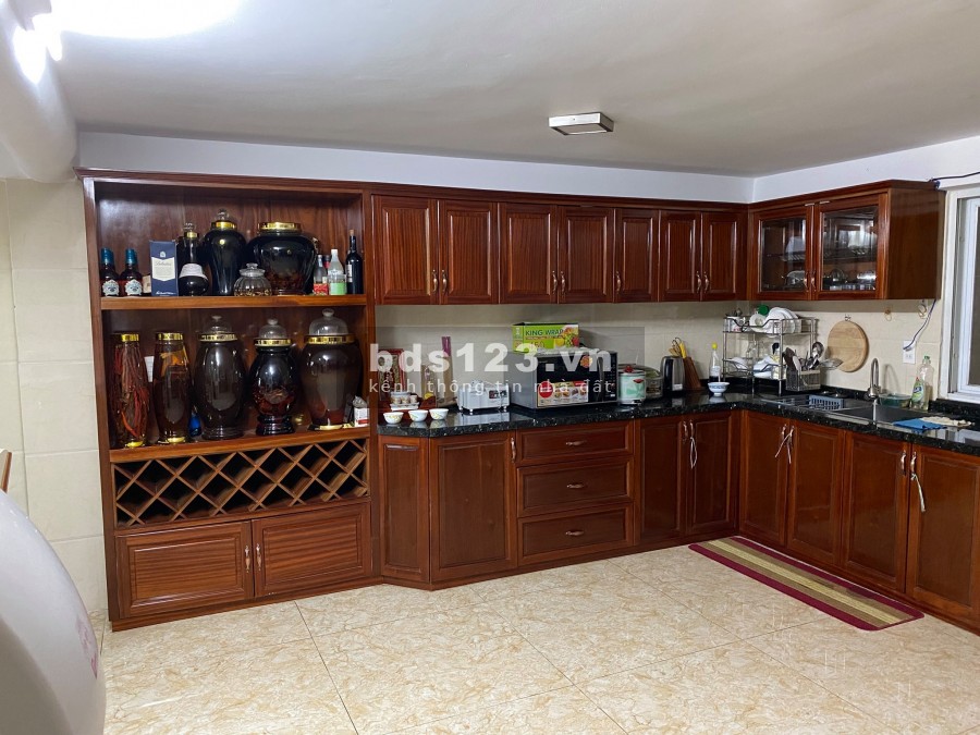 Bán biệt thự ba mặt thoáng Đoàn Thị Điểm Phường 1 Phú Nhuận, giá 22 tỷ