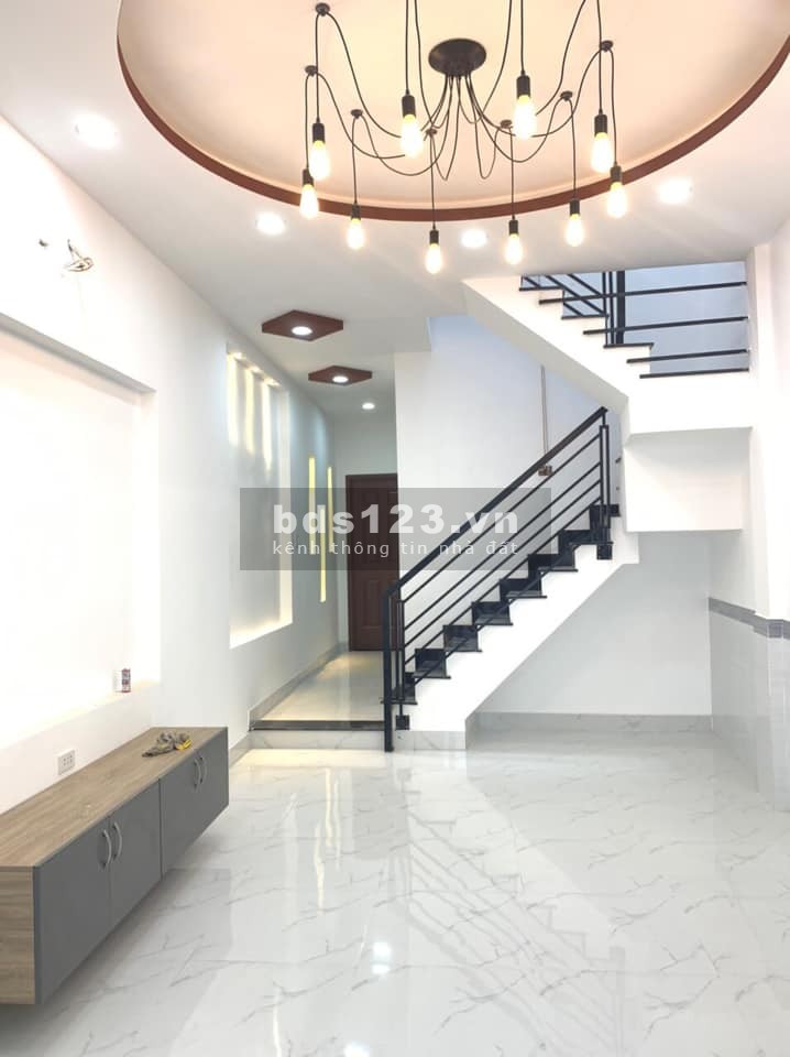 DT 52.5m2 công nhận đủ nhỉnh 4 tỷ, nhà mới đẹp vào ở liền cách mặt tiền 10m