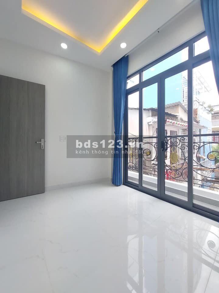 Nhỉnh 3 TỶ Nơ Trang Long Trung tâm Bình Thạnh 27m2 Nhà mới Tặng toàn bộ nội thất