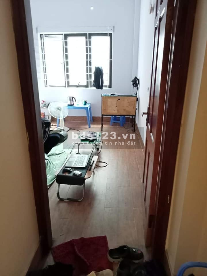 Bán nhà đẹp ngõ Trần Quốc Vượng Cầu Giấy, dt 43m2, 5 tầng, mt 3.2m, giá 4.5 tỷ, lh 0975513371