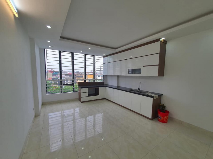 Bán nhà mặt phố Khương Đình diện tích 62m2, 7 tầng, thang máy kinh doanh, giá 15.5 tỷ