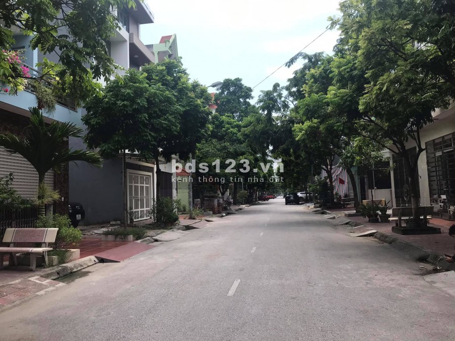 Bán đất mặt phố Đông Nam Cường, dt 175.5m2, mt 9m, đường 13.5m, giá đầu tư