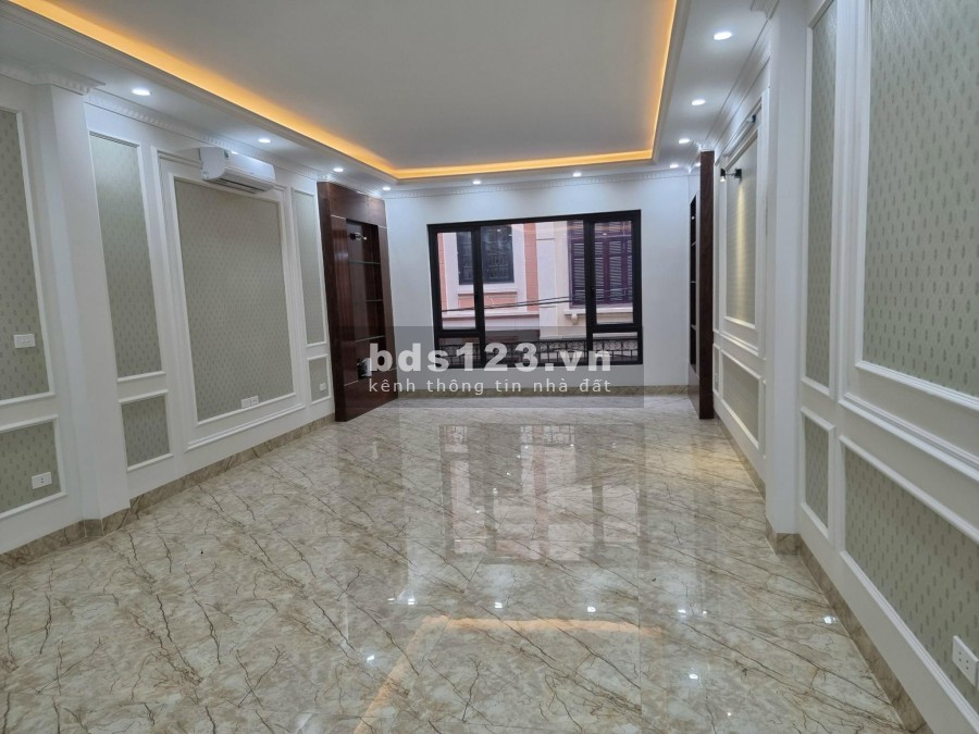 Bán nhà 68m2 7 tầng, mt 4,5m đường ô tô tránh nhau tại Cầu Giấy. Kinh doanh văn phòng. Trên 10 tỷ