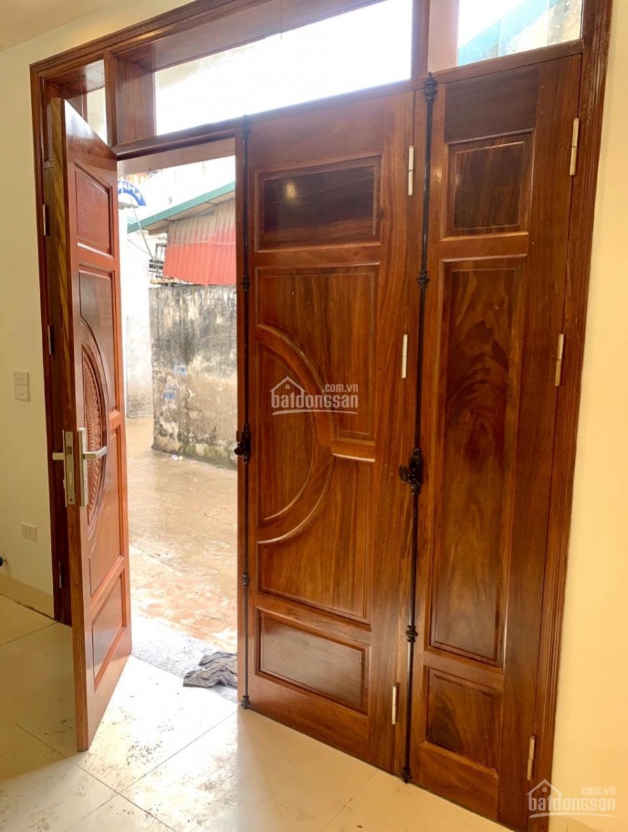 Nhỉnh 2 tỷ, nhà trung tâm Đống Đa, công năng tiện ích, dt 30m2, 5 tầng đúc, sổ riêng