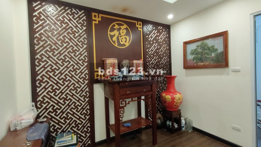 Chính chủ bán nhà 4 tầng khu sầm uất gần hồ Giảng Võ, giá bán 4.7 tỷ, Ba Đình