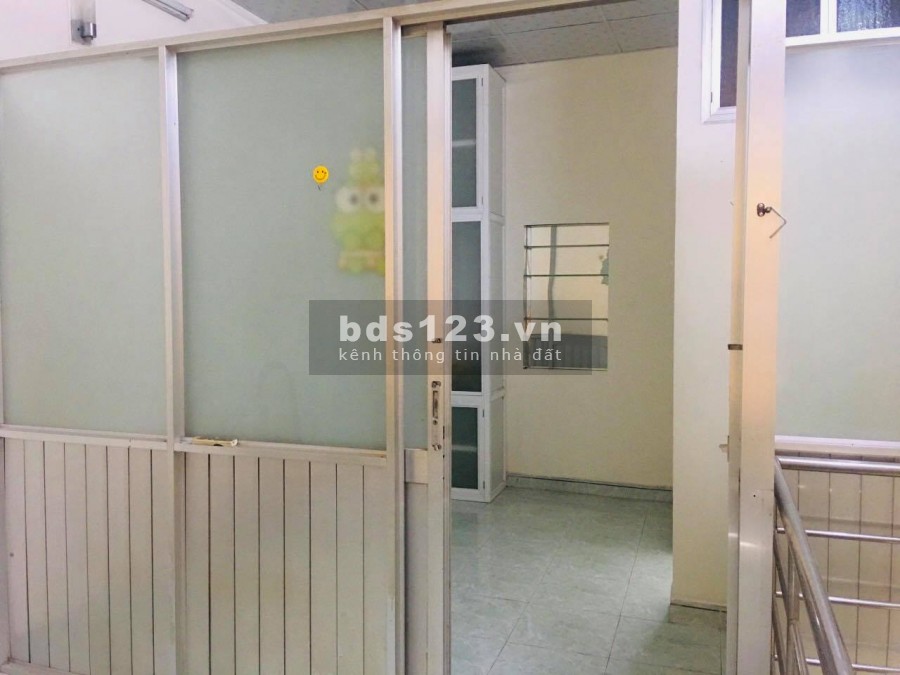 Bán gấp nhà Thích Quảng Đức, Quận Phú Nhuận giá bán 3.9 tỷ, lh 0914978038