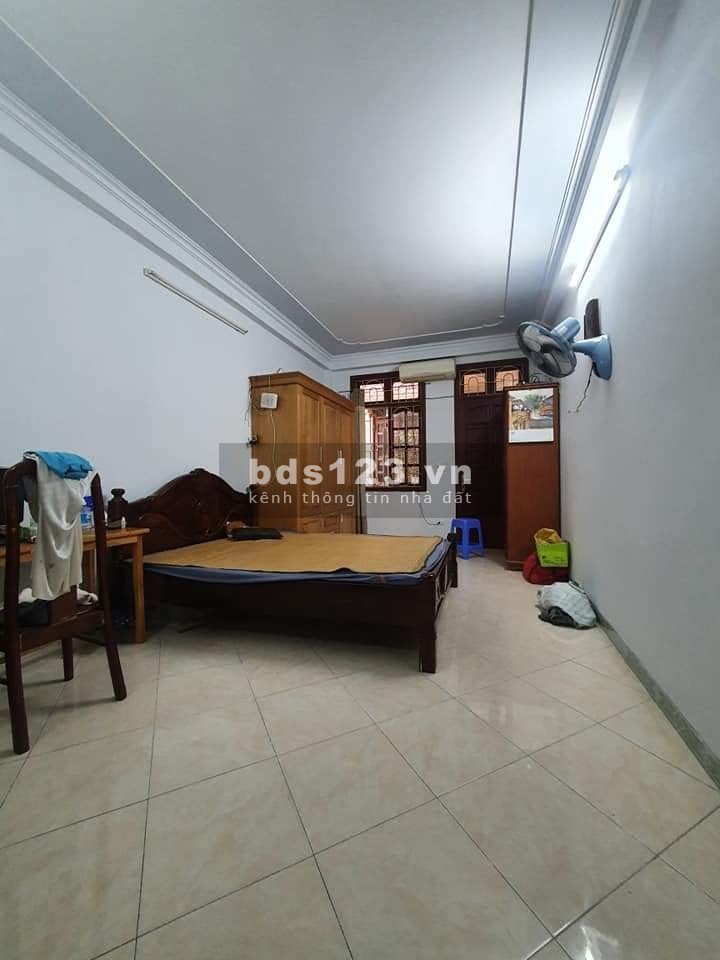 Bán nhà Khương Đình diện tích 33m2 giá 3.65 tỷ đầy đủ tiện ích khu an sinh tốt