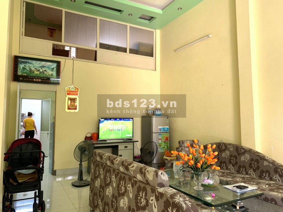 Bán nhà 1,5 tầng 71m2 tại Hùng Vương chỉ 1,27 tỷ Nhà 1,5 tầng chắc chắn, đường rộng