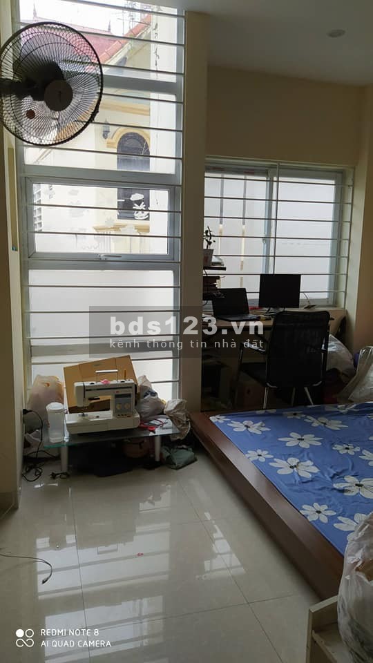 Bán nhà Trương Định, ngõ thông kinh doanh ngõ 3 gác ra vào, giá chỉ 3.25 tỷ, lhcc