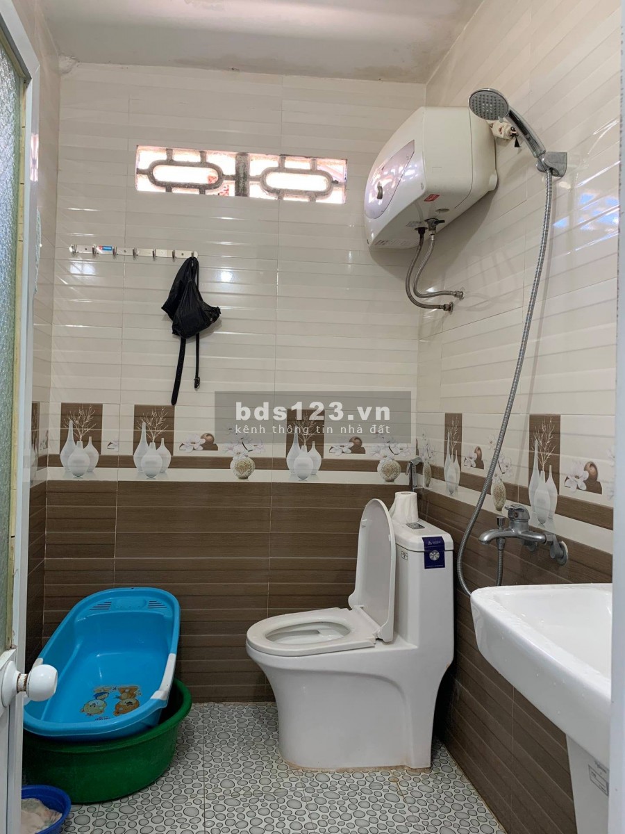 Bán nhà 1,5 tầng 71m2 tại Hùng Vương chỉ 1,27 tỷ Nhà 1,5 tầng chắc chắn, đường rộng