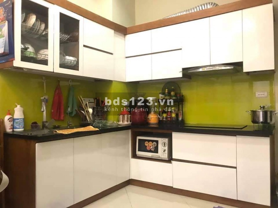 Bán gấp nhà nguyên căn cực đẹp phố Hào Nao, Đống Đa, dt 38m2, 5 tầng, giá 6 tỷ