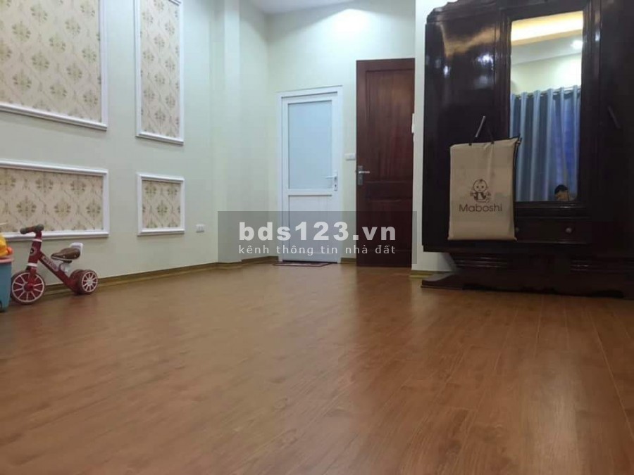 Bán gấp nhà nguyên căn cực đẹp phố Hào Nao, Đống Đa, dt 38m2, 5 tầng, giá 6 tỷ
