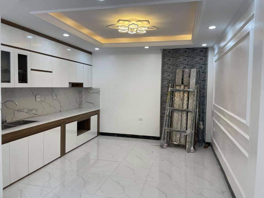 Bán Nhà Hoàng Liệt, Mới Lung Linh, 3 thoáng, 45m2*5T, an sinh đỉnh, giá hơn 3 tỷ