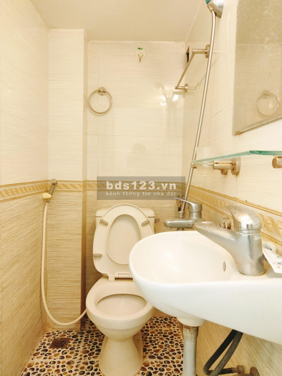 Bán nhà Tây Sơn, Chùa Bộc, Đống Đa dt 23m2, 4 tầng, mt 2.7m giá nhỉnh 2 tỷ