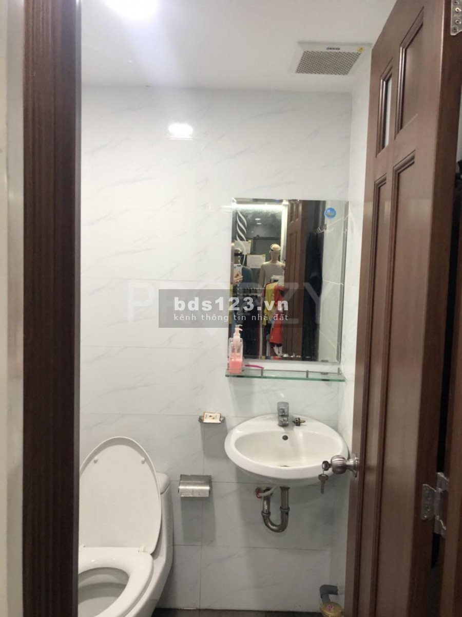 Nhà mặt tiền Quận 3, diện tích sử dụng 5x6m, 4 tấm, giá 12 triệu/tháng, lh 0938.764.277