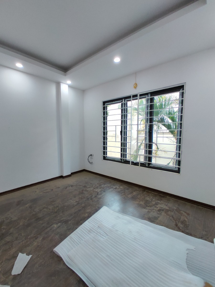 Bán Nhà Hoàng Liệt, Mới Lung Linh, 3 thoáng, 45m2*5T, an sinh đỉnh, giá hơn 3 tỷ