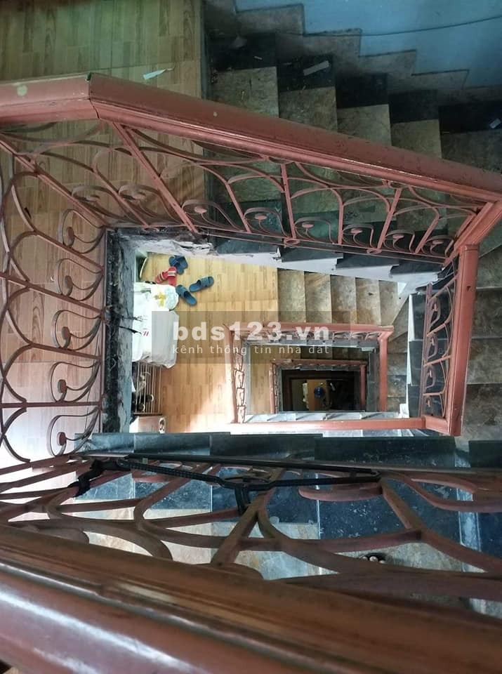 Bán nhà mặt phố Khâm Thiên, dt 100m2, 7 tầng, thang máy, giá bán nhanh 29.5 tỷ