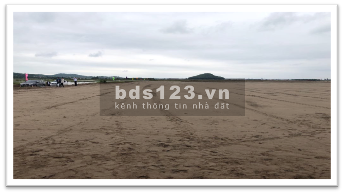 Bán đất diện tích 3ha ở Yên Mỹ Hưng Yên, đất bán đã có sẵn trạm biến áp, phục vụ nhu cầu sản xuất